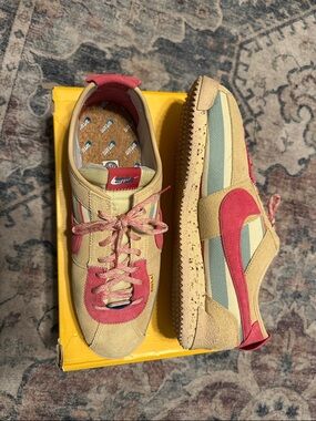 Nike Union-Cortez SP sesame/pink clay-Dutch green